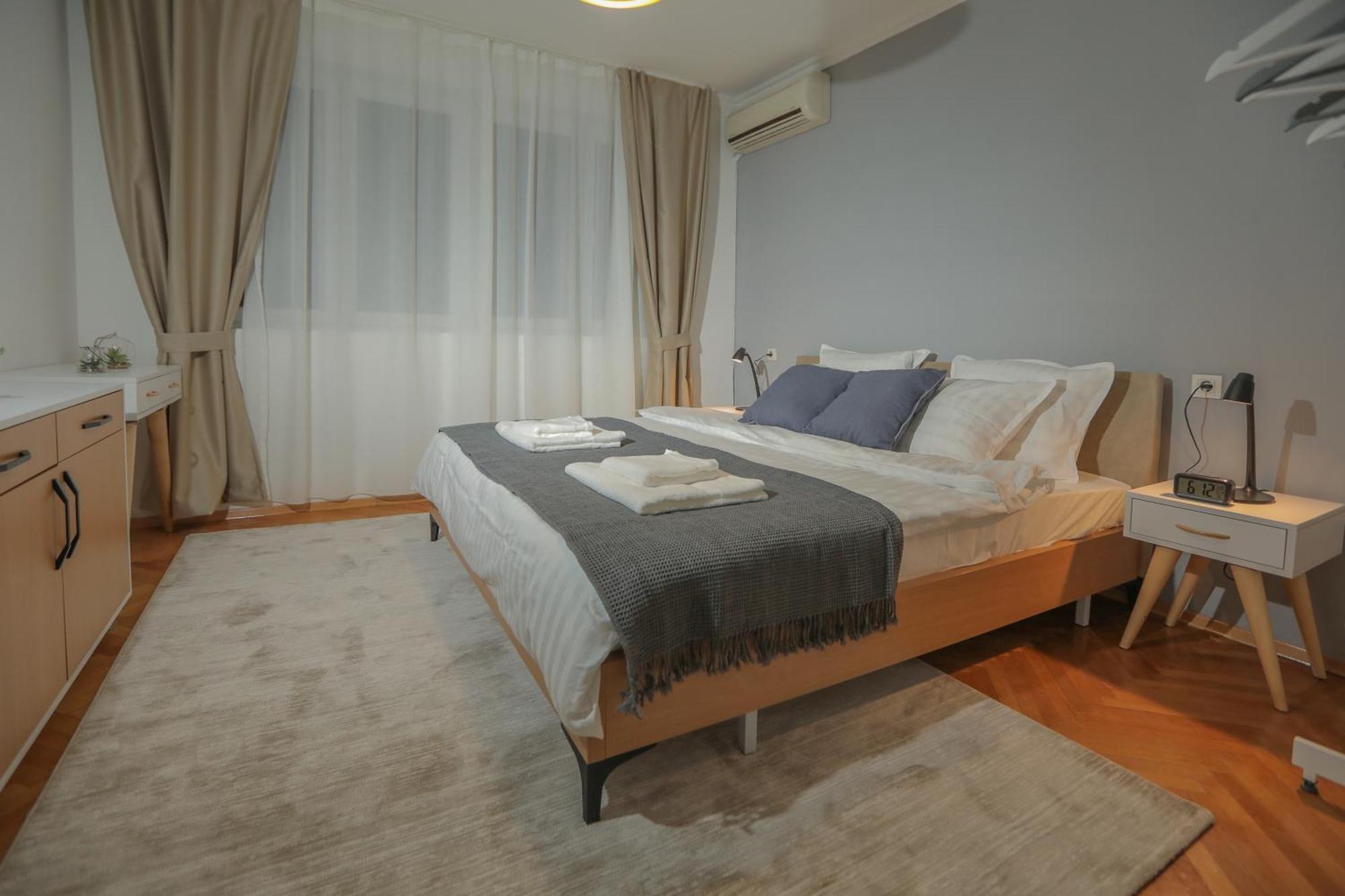 Central M - 5 Apartments سكوبجي المظهر الخارجي الصورة