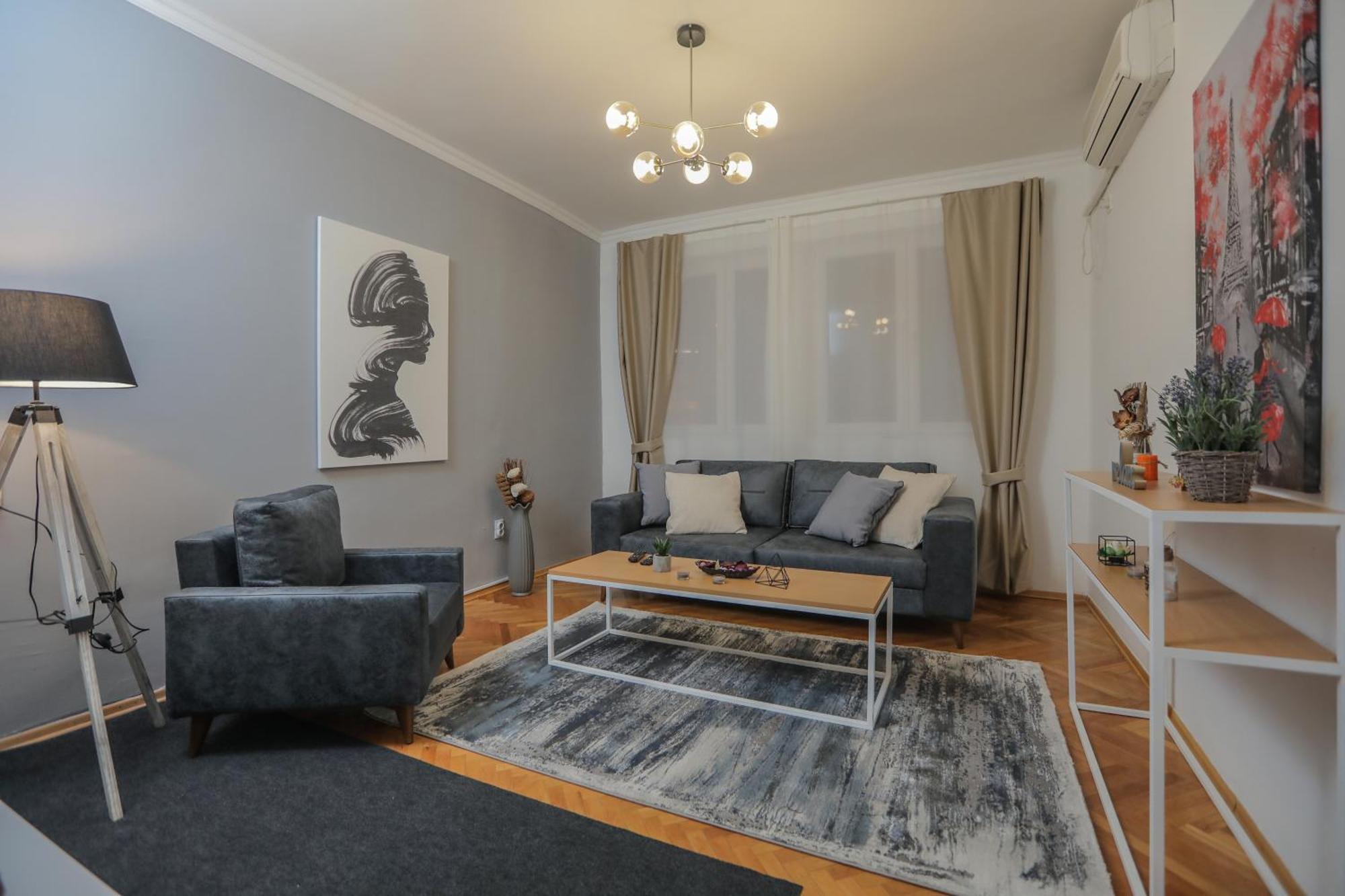 Central M - 5 Apartments سكوبجي المظهر الخارجي الصورة