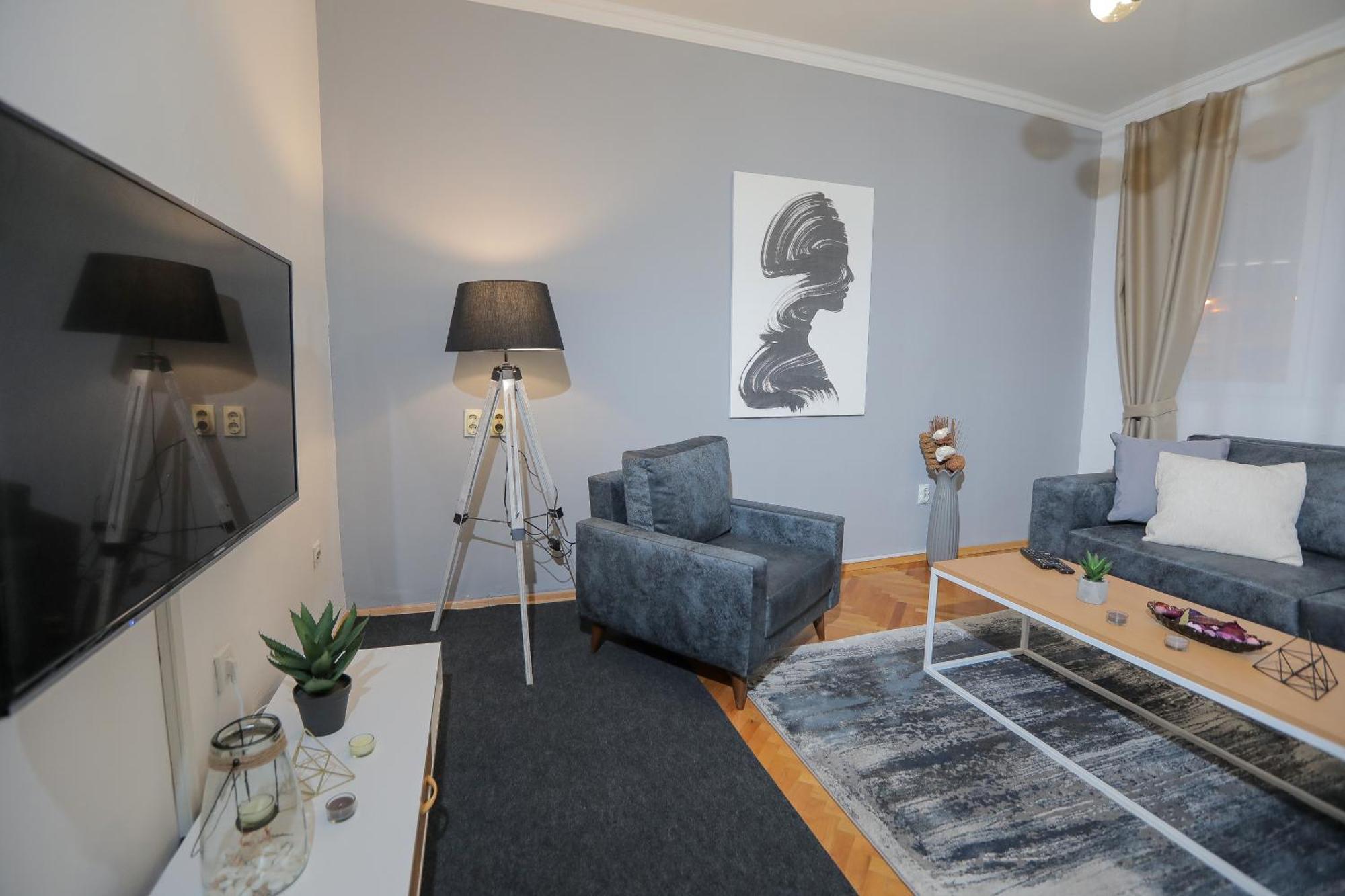 Central M - 5 Apartments سكوبجي المظهر الخارجي الصورة