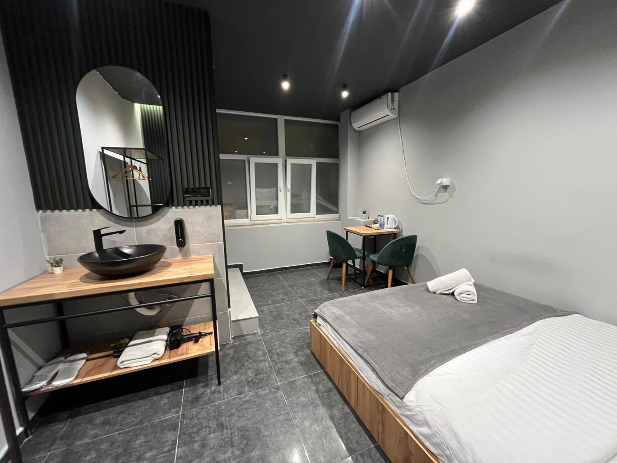 Central M - 5 Apartments سكوبجي المظهر الخارجي الصورة